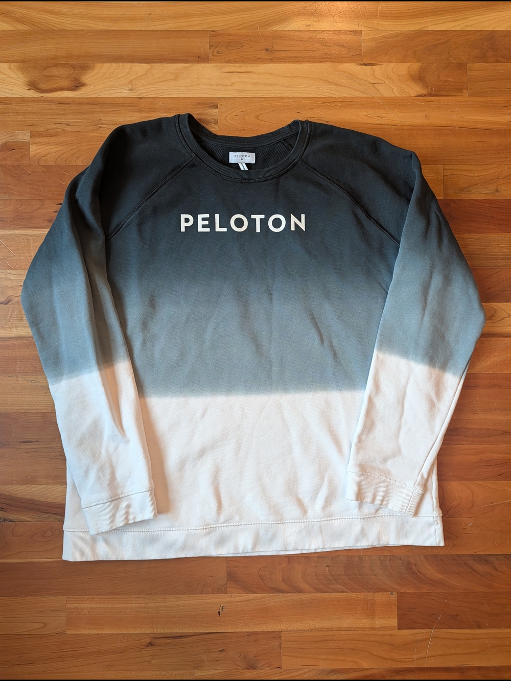Peloton Ombre Crewneck Heavyweight Sweatshirt XL Black Gray White Dip Dye